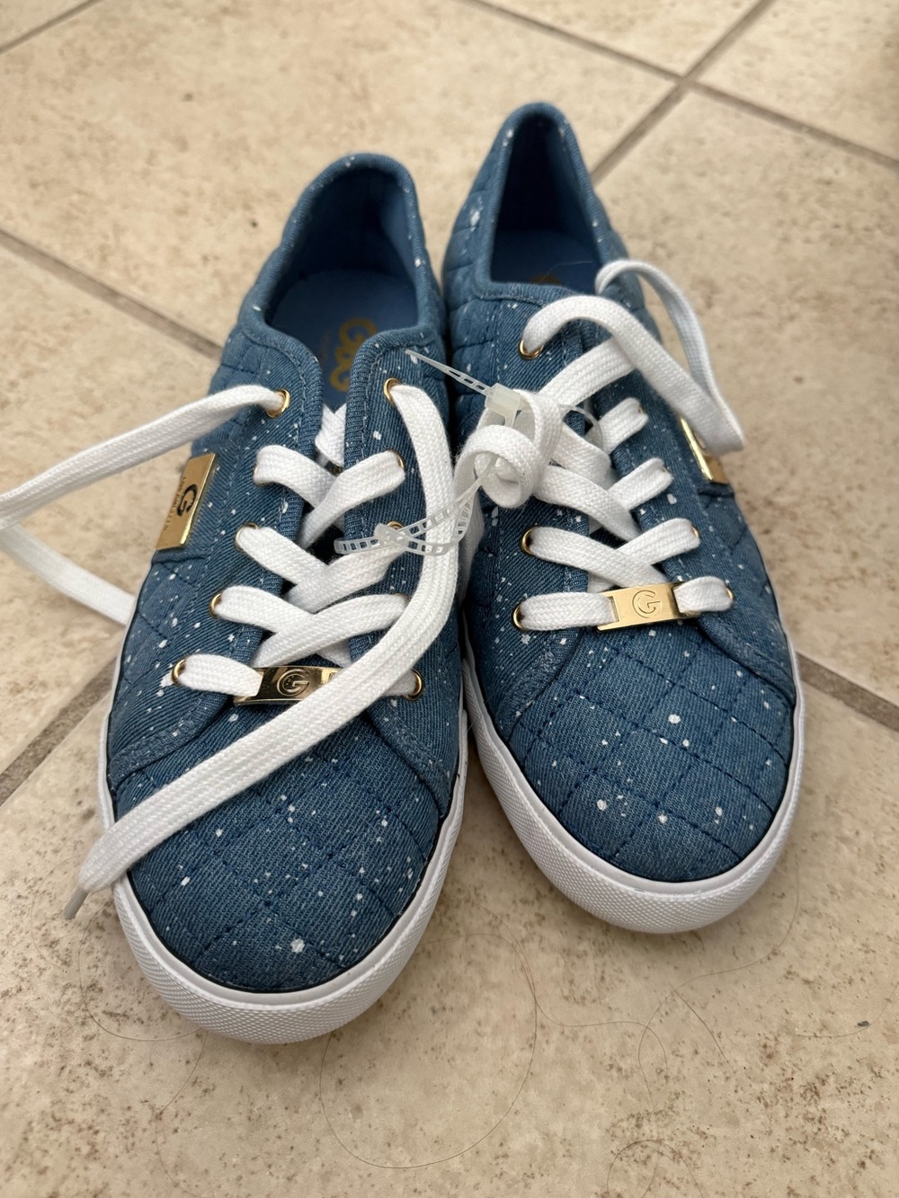 Jean tennis shoes